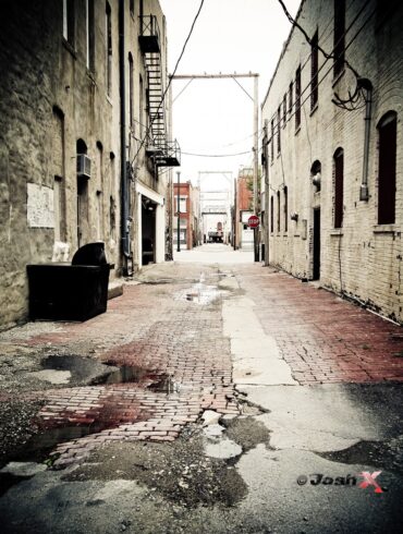 Alley.jpg