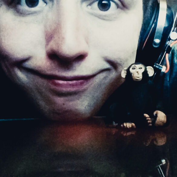IMG
